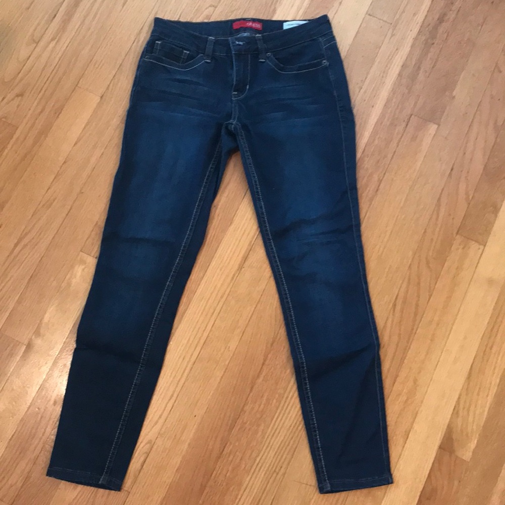 Guess skinny stretch jeans size 27
